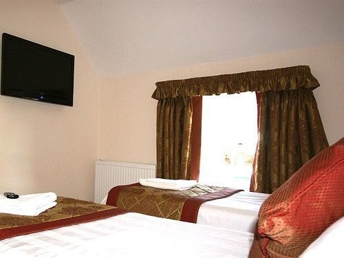 East Gate Inn Колчестър Екстериор снимка